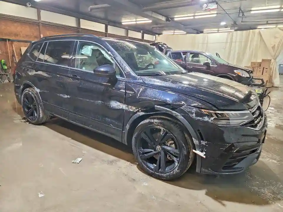 3VV8B7AX2RM185696 2024 VOLKSWAGEN TIGUAN-3