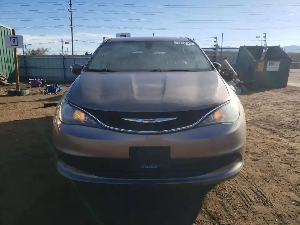 2C4RC1DG1HR832749 2017 CHRYSLER PACIFICA-4