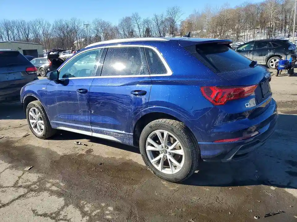 WA1DEDF34R1039560 2024 AUDI Q3-1