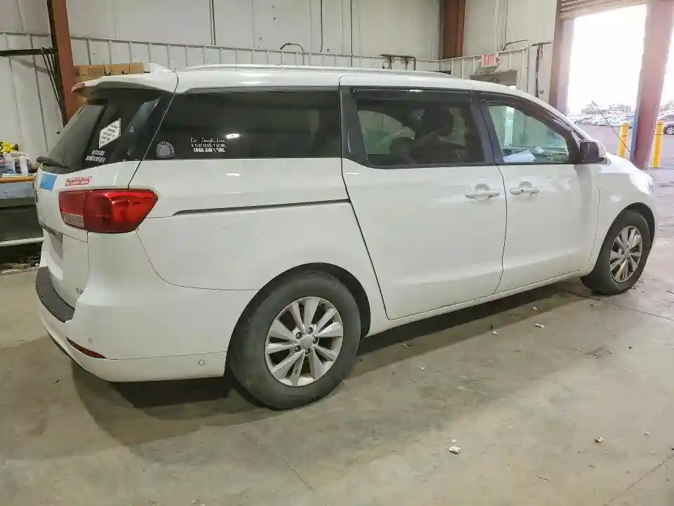 KNDMB5C16H6250753 2017 KIA SEDONA-2
