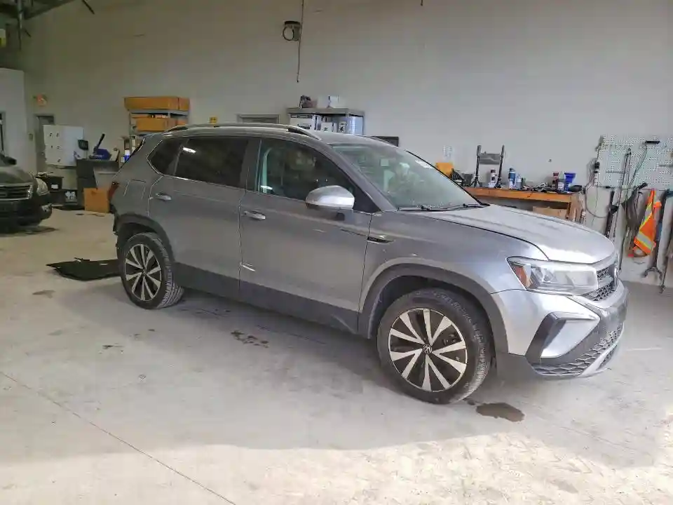 3VVRX7B24NM097882 2022 VOLKSWAGEN TAOS SE-3