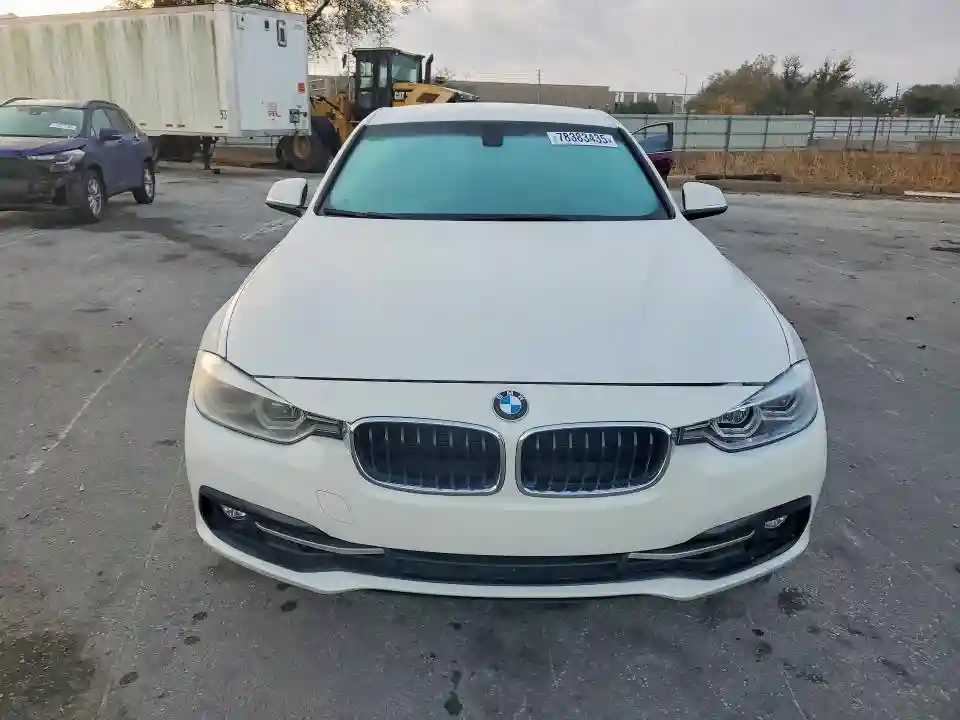 WBA8B9G51JNU96169 2018 BMW 3 SERIES-4