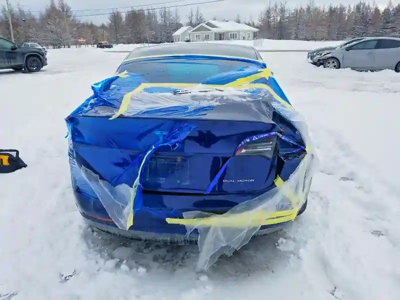 5YJ3E1EBXJF107719 2018 TESLA MODEL 3-5