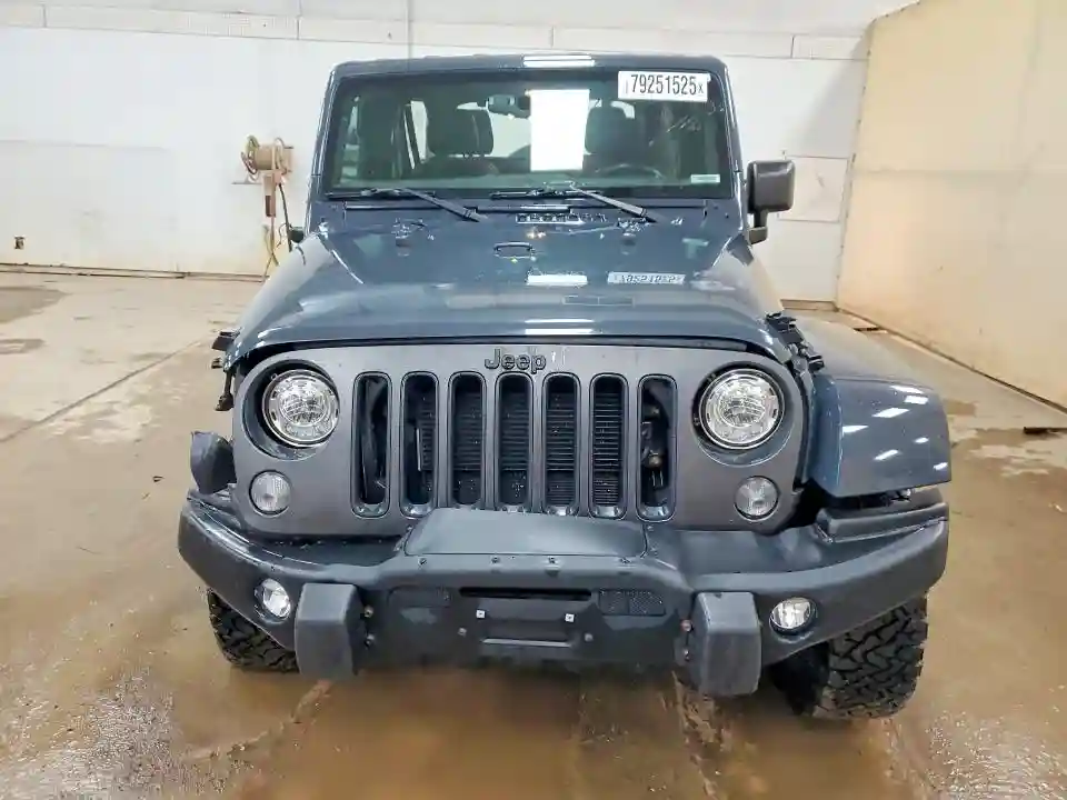 1C4BJWDG9JL821131 2018 JEEP WRANGLER-4