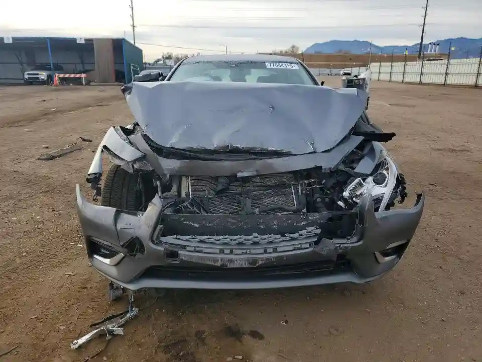 JN1EV7AP2JM365014 2018 INFINITI Q50-4