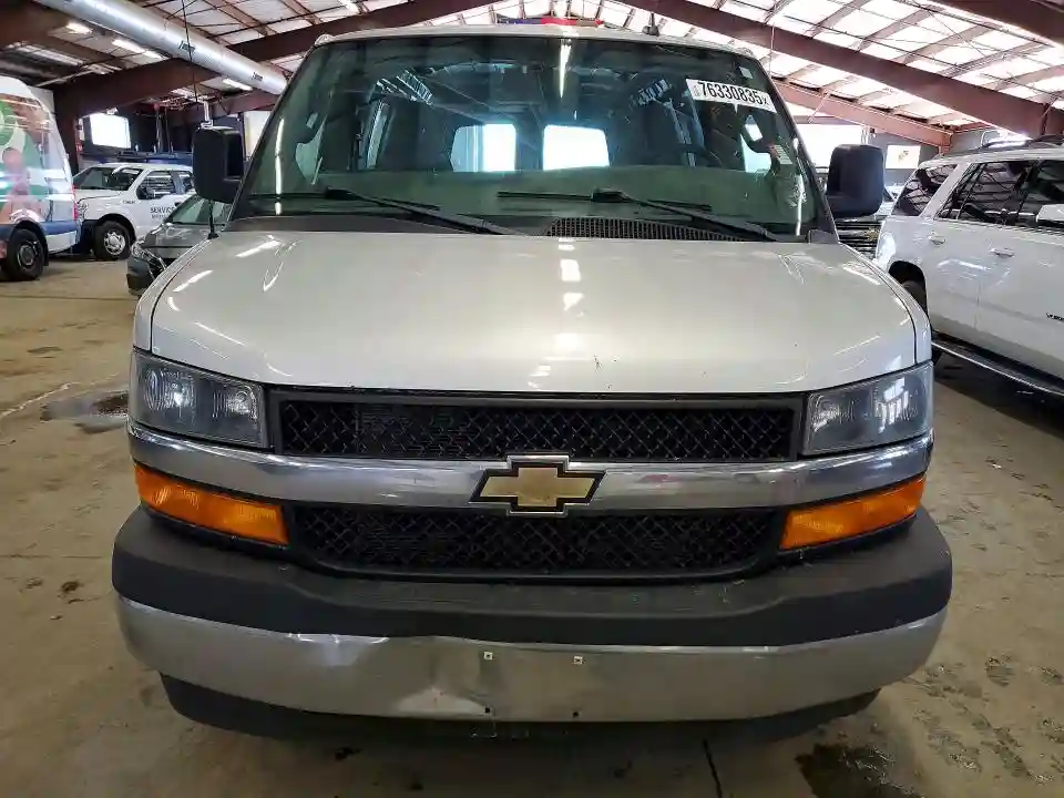 1GCWGAFG8K1279937 2019 CHEVROLET EXPRESS-4