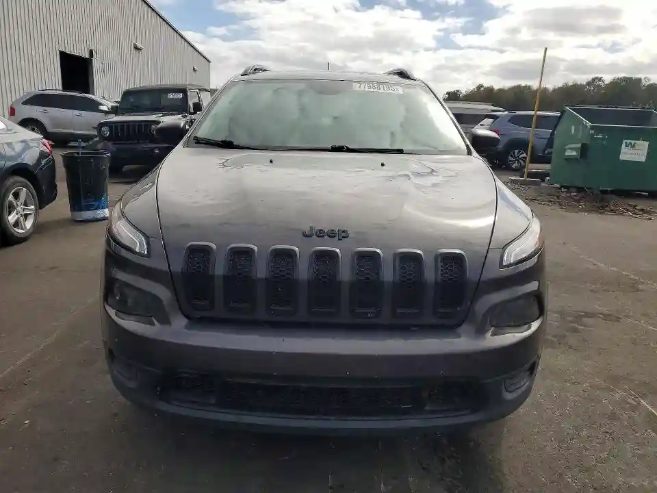 1C4PJLAS6HW661814 2017 JEEP GRAND CHEROKEE-4