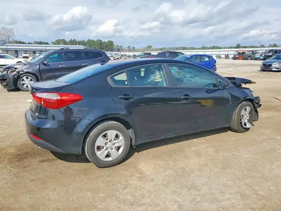 KNAFK4A68F5426090 2015 KIA FORTE-2