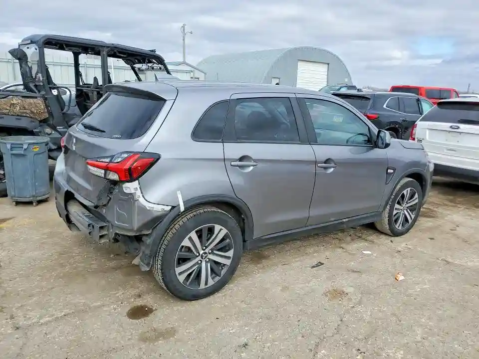 JA4AR3AU0LU024836 2020 MITSUBISHI OUTLANDER-2