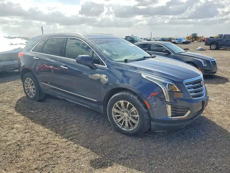 1GYKNDRS2JZ248859 2018 CADILLAC XT5-3
