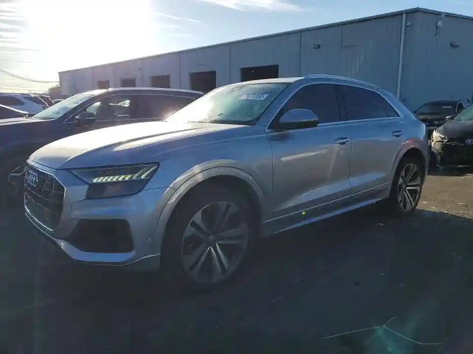 WA1CVAF1XKD044937 2019 AUDI Q8-0