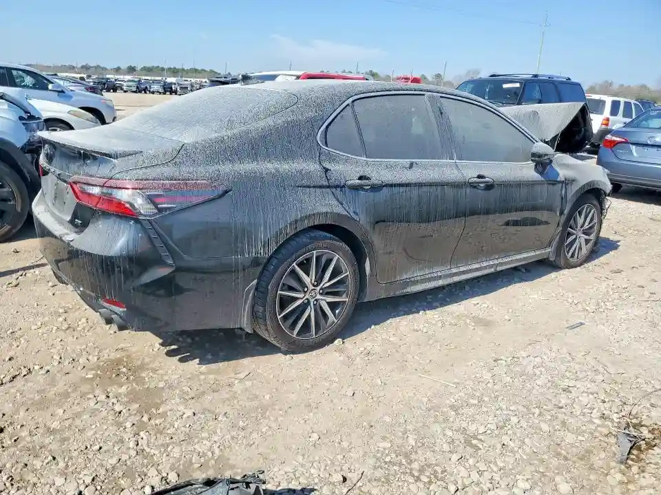 4T1G11AKXMU608037 2021 TOYOTA CAMRY-2