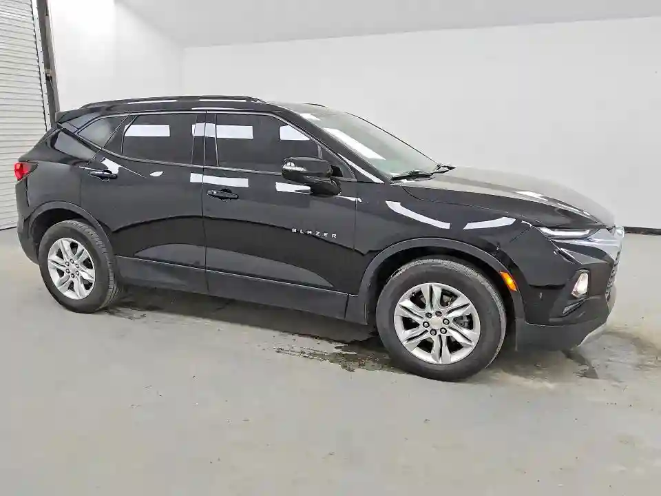 3GNKBCRSXMS518647 2021 CHEVROLET BLAZER-3