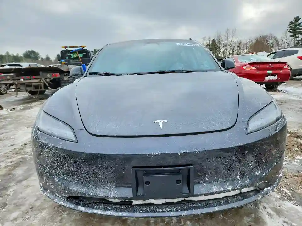 5YJ3E1EA1SF937899 2025 TESLA MODEL 3-4