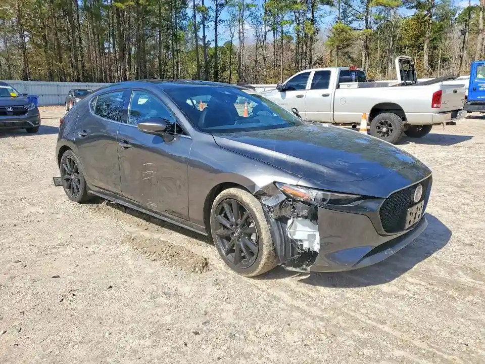 JM1BPAML6M1301144 2021 MAZDA 3-3