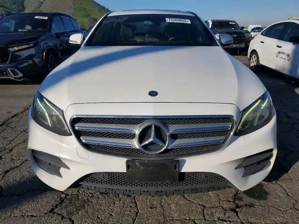WDDZF4KB8HA098329 2017 MERCEDES-BENZ E-CLASS-4