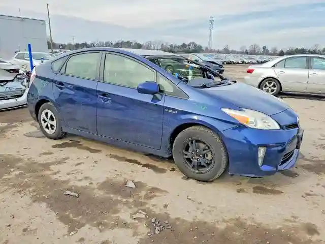 JTDKN3DUXF0480842 2015 TOYOTA PRIUS-3