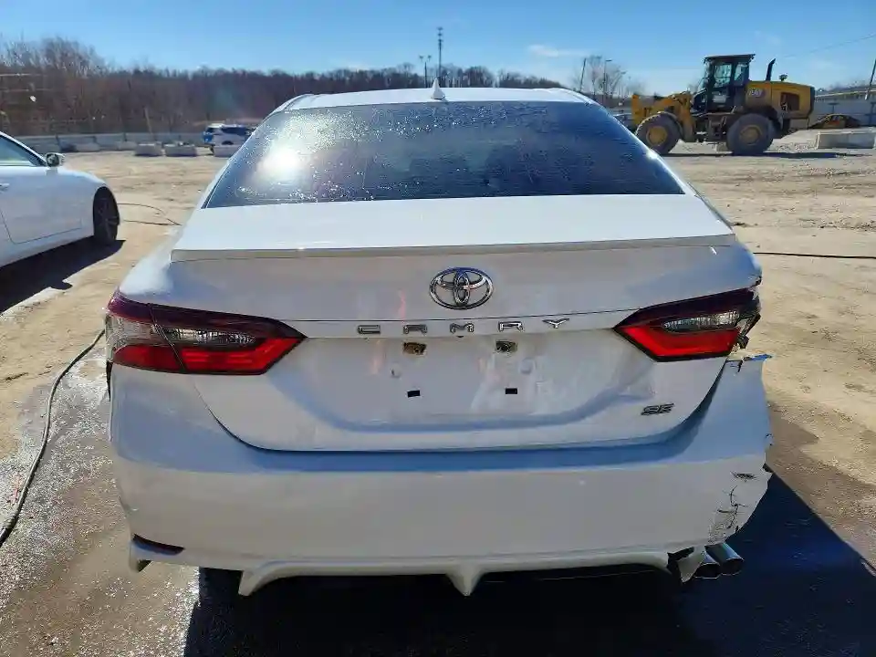 4T1G11AK4MU572202 2021 TOYOTA CAMRY-5