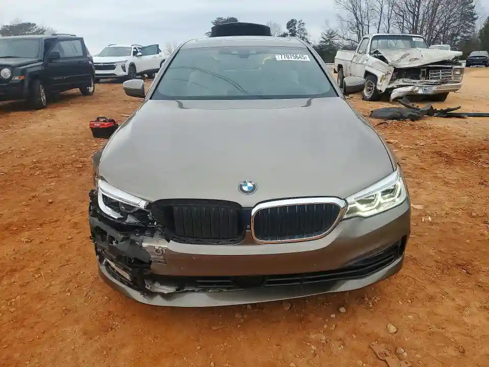 WBAJB1C58JB374757 2018 BMW 5 SERIES-4