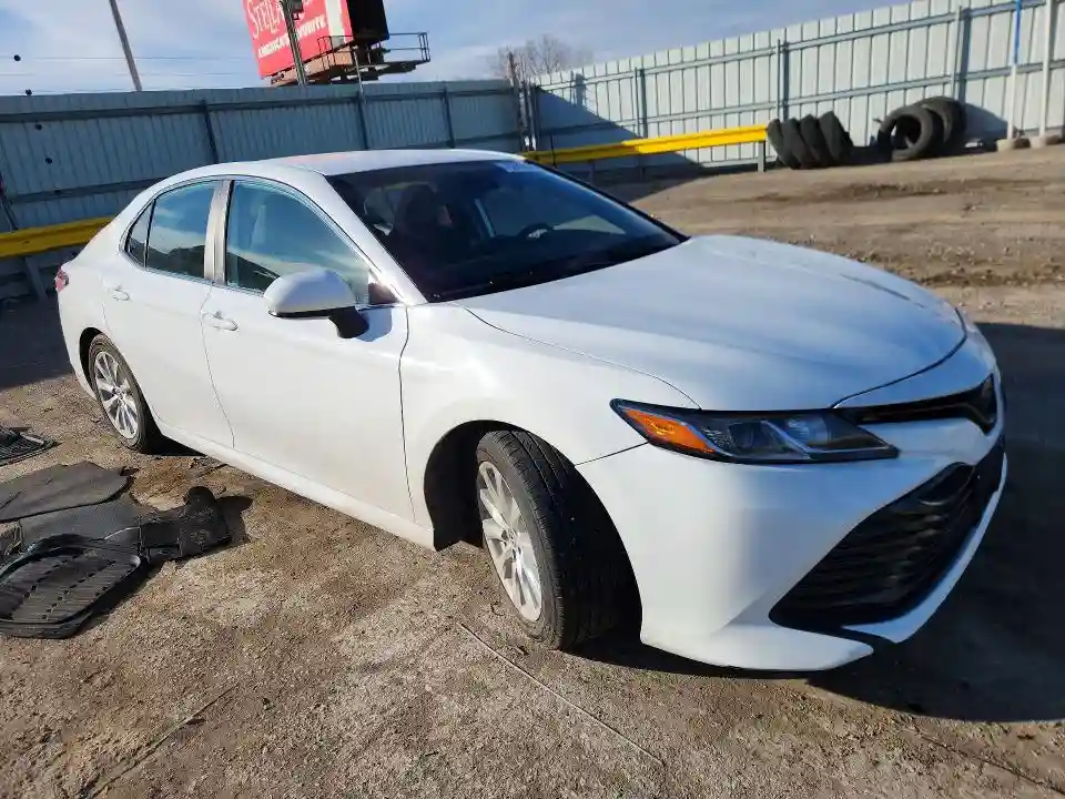 4T1B11HK3KU700619 2019 TOYOTA CAMRY-3