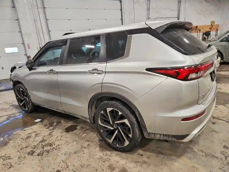 JA4J4UA86NZ025230 2022 MITSUBISHI OUTLANDER-1