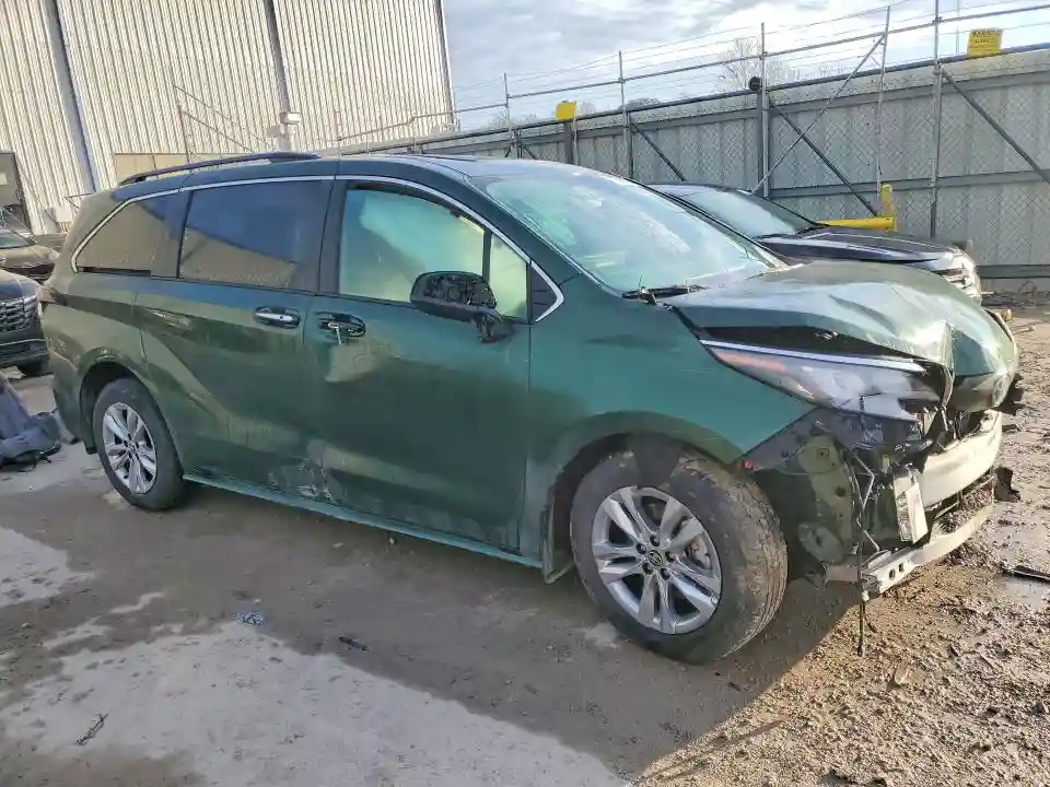 5TDJSKFC3SS199279 2025 TOYOTA SIENNA-3