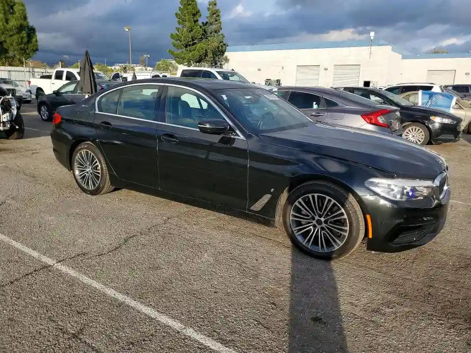 WBAJA9C56KB389776 2019 BMW 5 SERIES-3