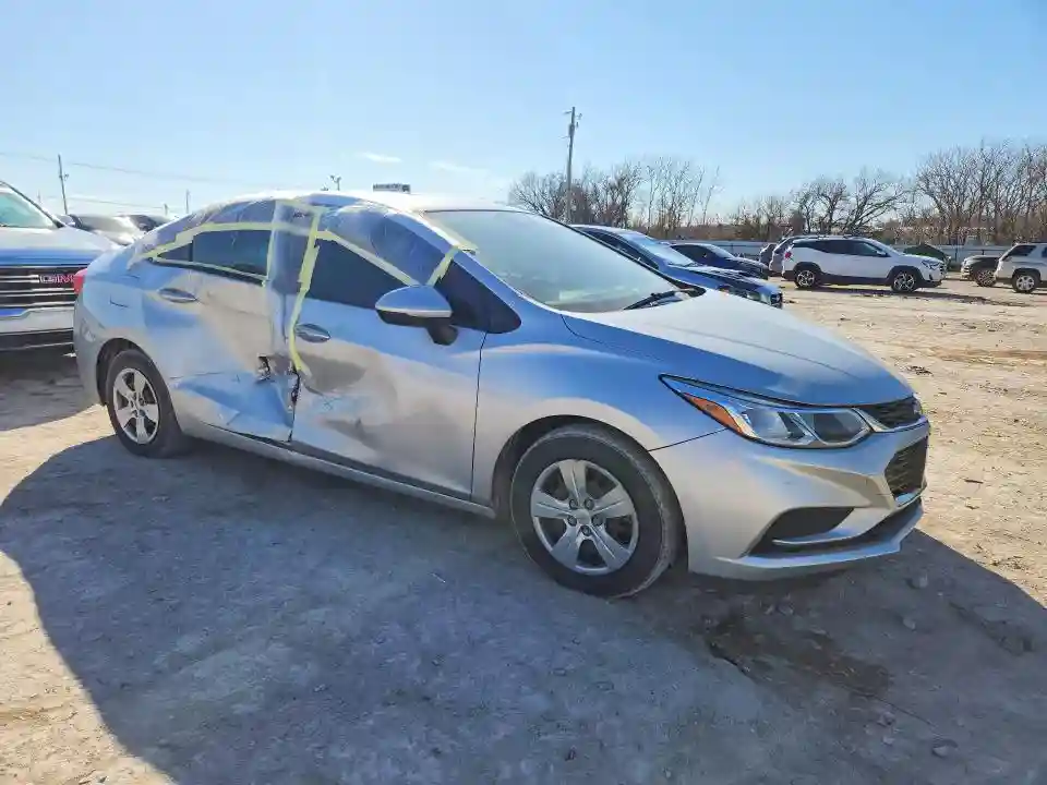 1G1BC5SM6H7178388 2017 CHEVROLET CRUZE-3