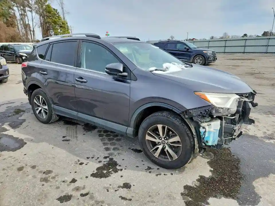 JTMRFREV0JJ229238 2018 TOYOTA RAV4-3