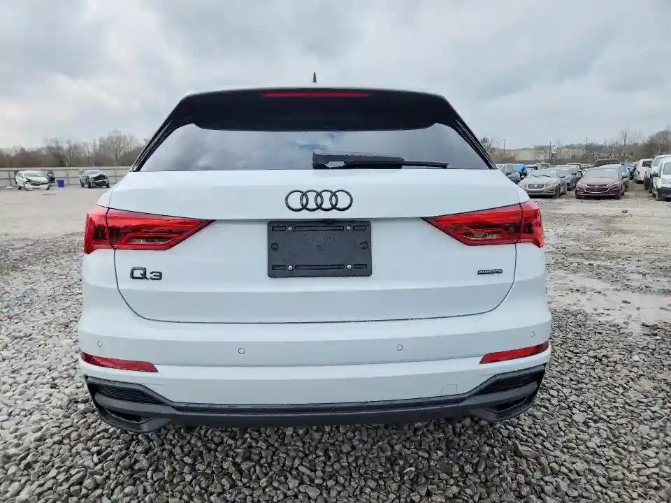 WA1EECF30S1108376 2025 AUDI Q3-5