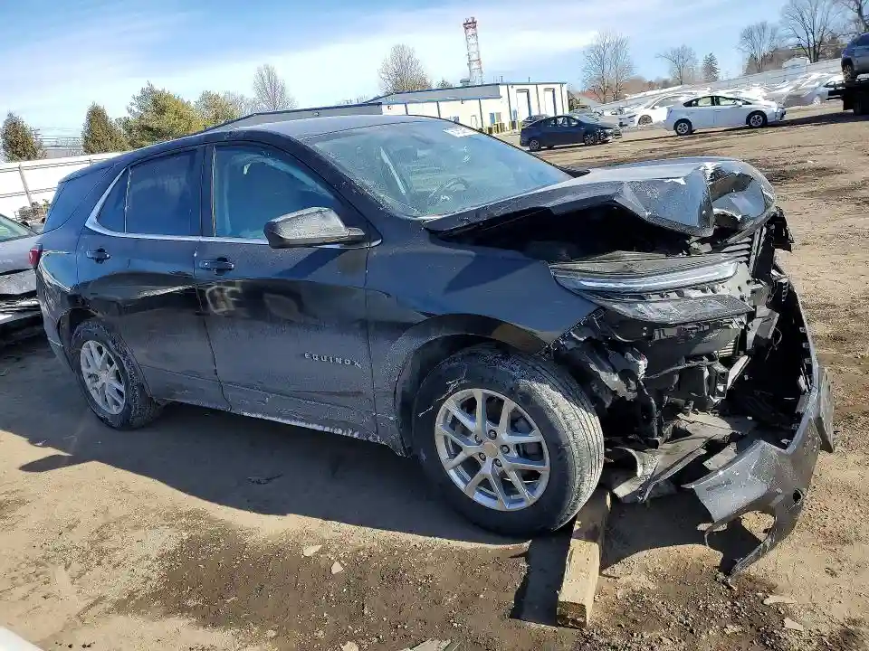 3GNAXKEV6NL120094 2022 CHEVROLET EQUINOX-3