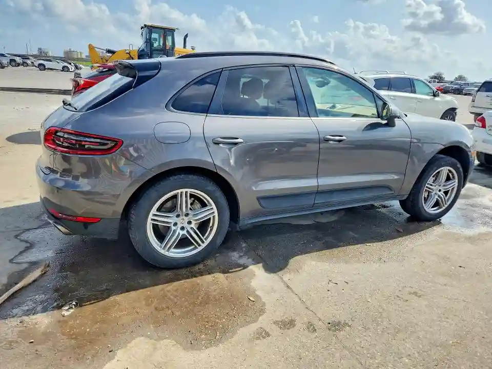WP1AB2A58FLB63523 2015 PORSCHE MACAN-2