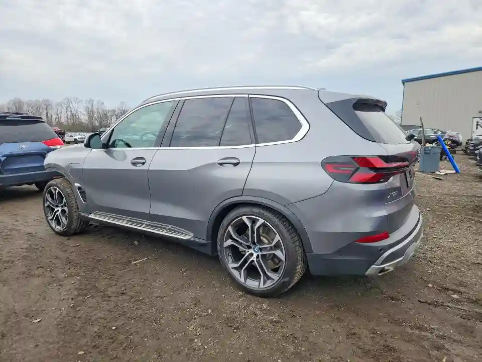 5UX43EU02R9S78325 2024 BMW X5-1