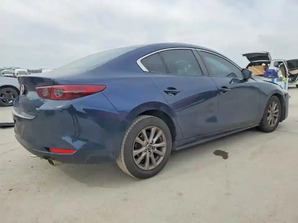 3MZBPABLXKM113548 2019 MAZDA 3-2