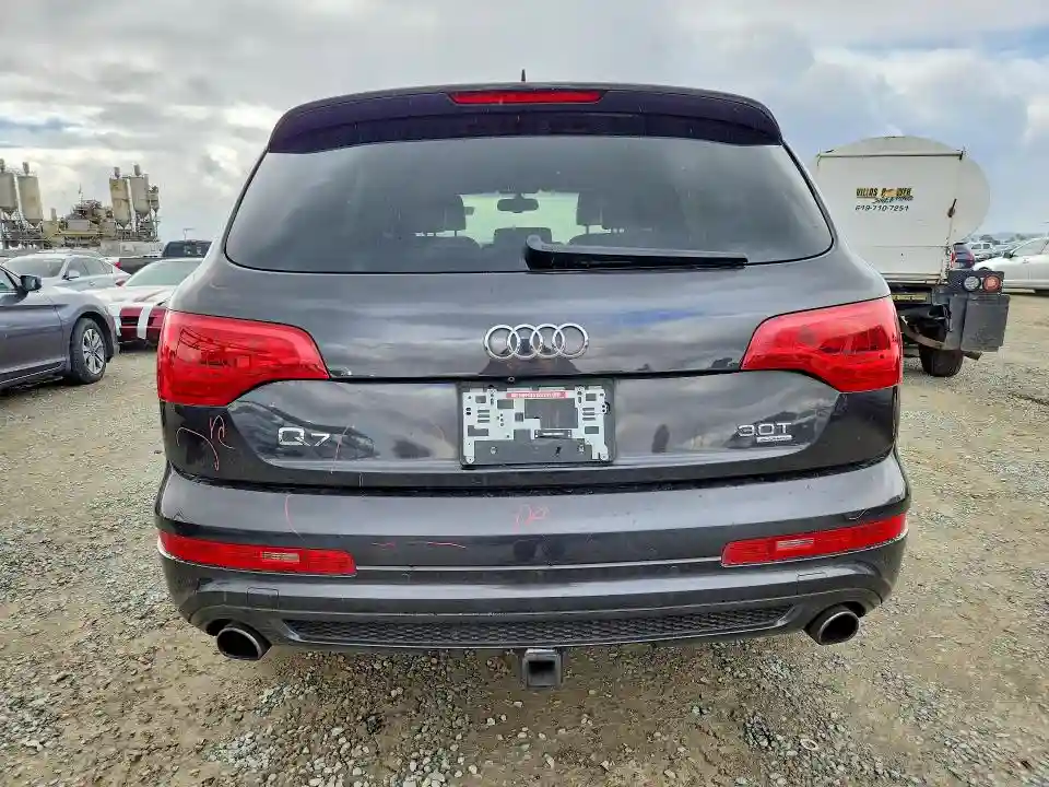 WA1DGAFE9FD010348 2015 AUDI Q7-5
