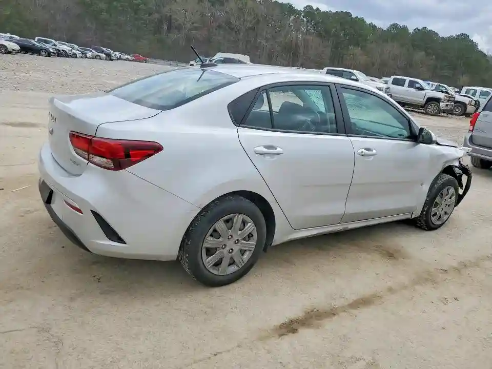 3KPA24AD4PE618351 2023 KIA RIO-2