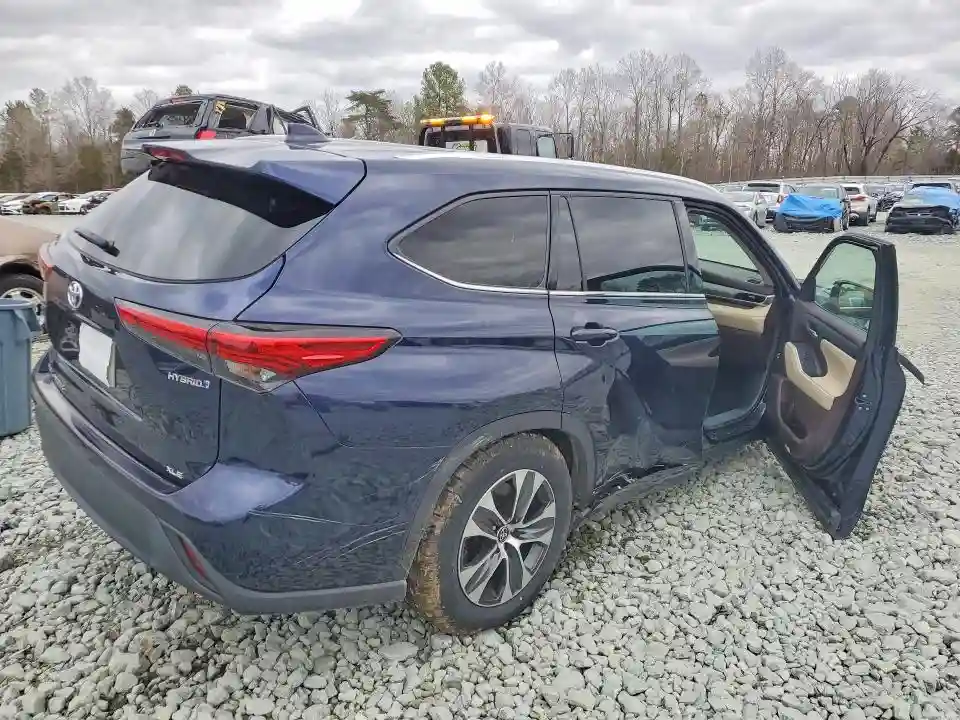 5TDGARAH5MS012118 2021 TOYOTA HIGHLANDER-2
