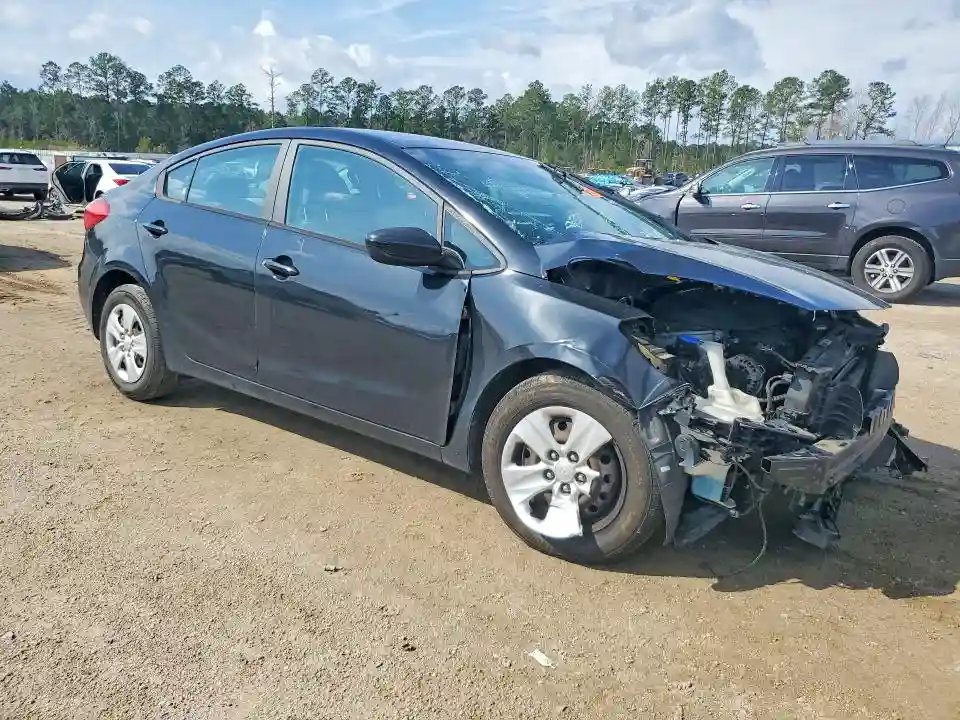 KNAFK4A68F5426090 2015 KIA FORTE-3