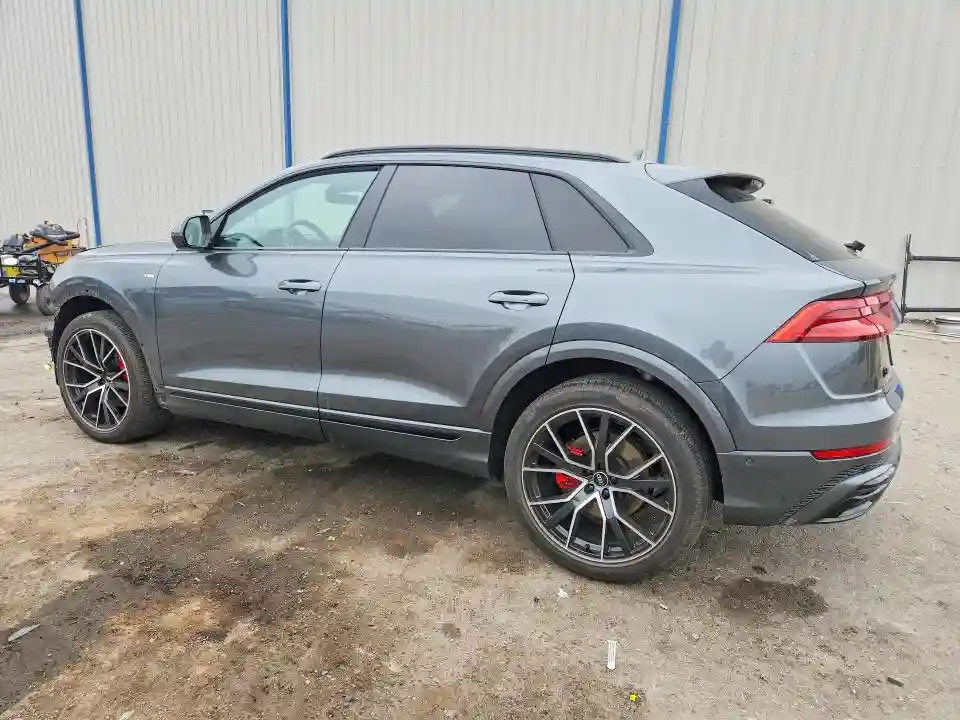 WA1FVAF17MD019669 2021 AUDI Q8-1