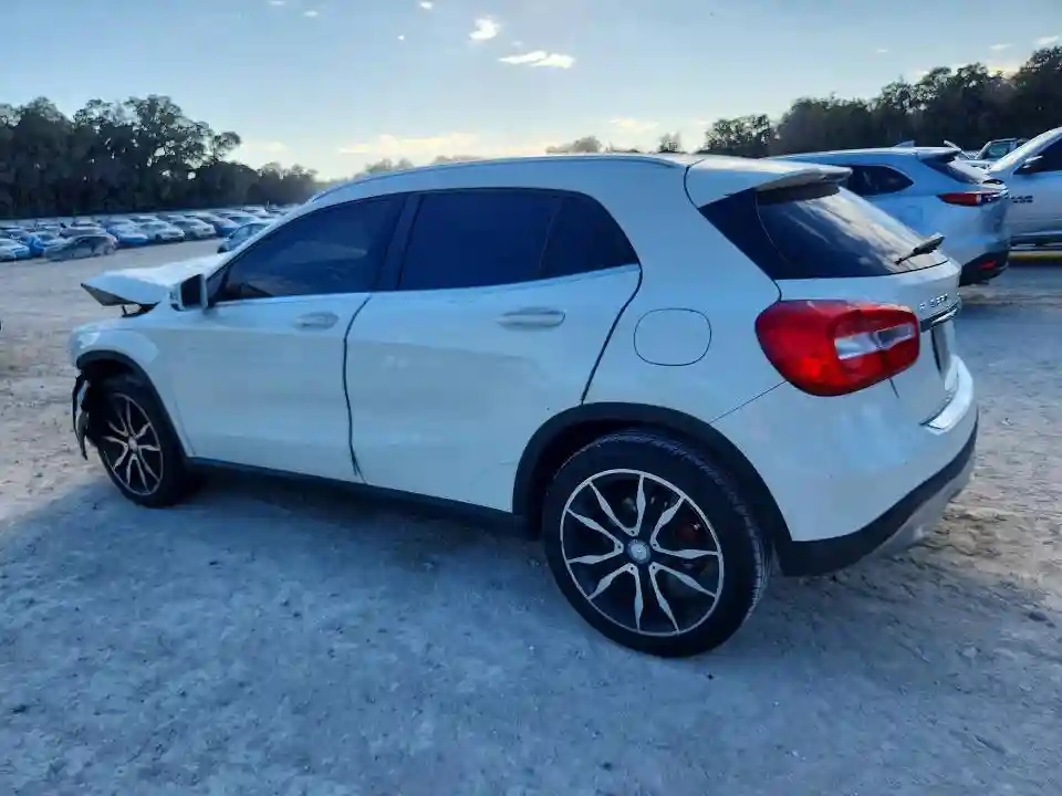 WDCTG4EB3FJ109088 2015 MERCEDES-BENZ GLA-CLASS-1