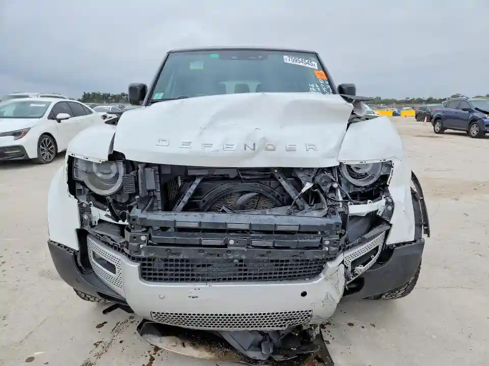 SALEJFEU0R2275797 2024 LAND ROVER DEFENDER-4