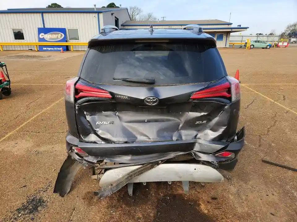 2T3WFREV7JW406758 2018 TOYOTA RAV4-5