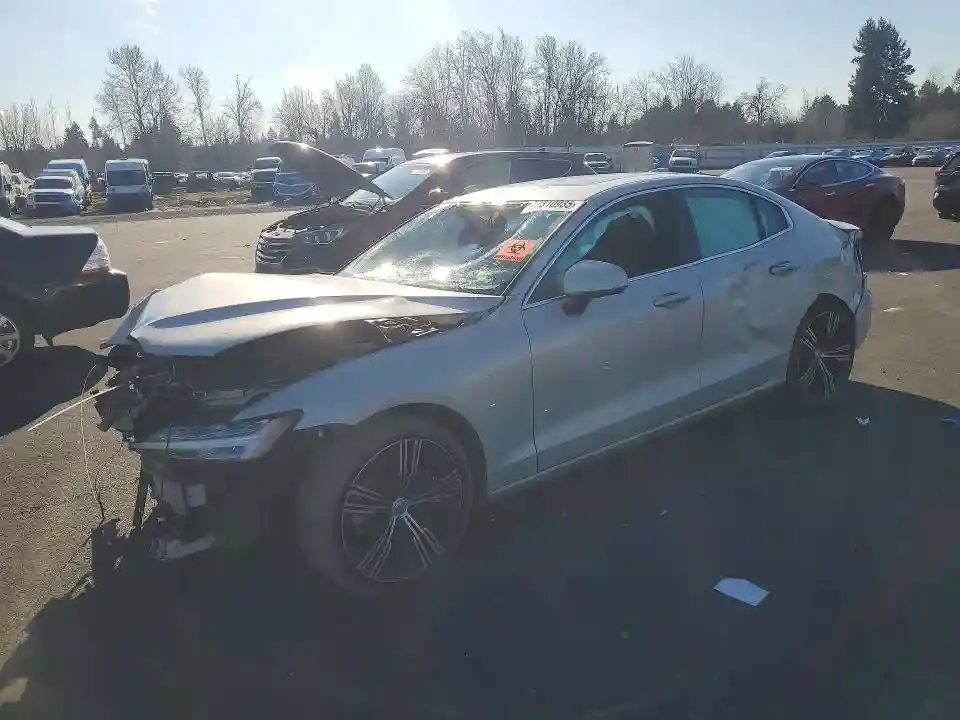 7JR102FL2KG016861 2019 VOLVO S60-0