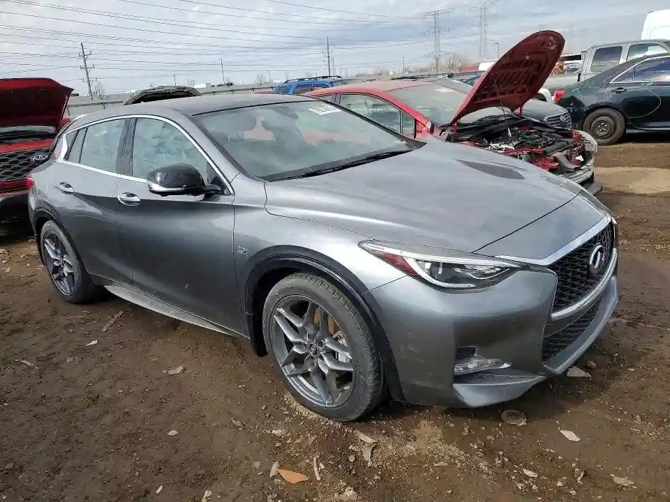 SJKCH5CP4JA046581 2018 INFINITI QX30-3