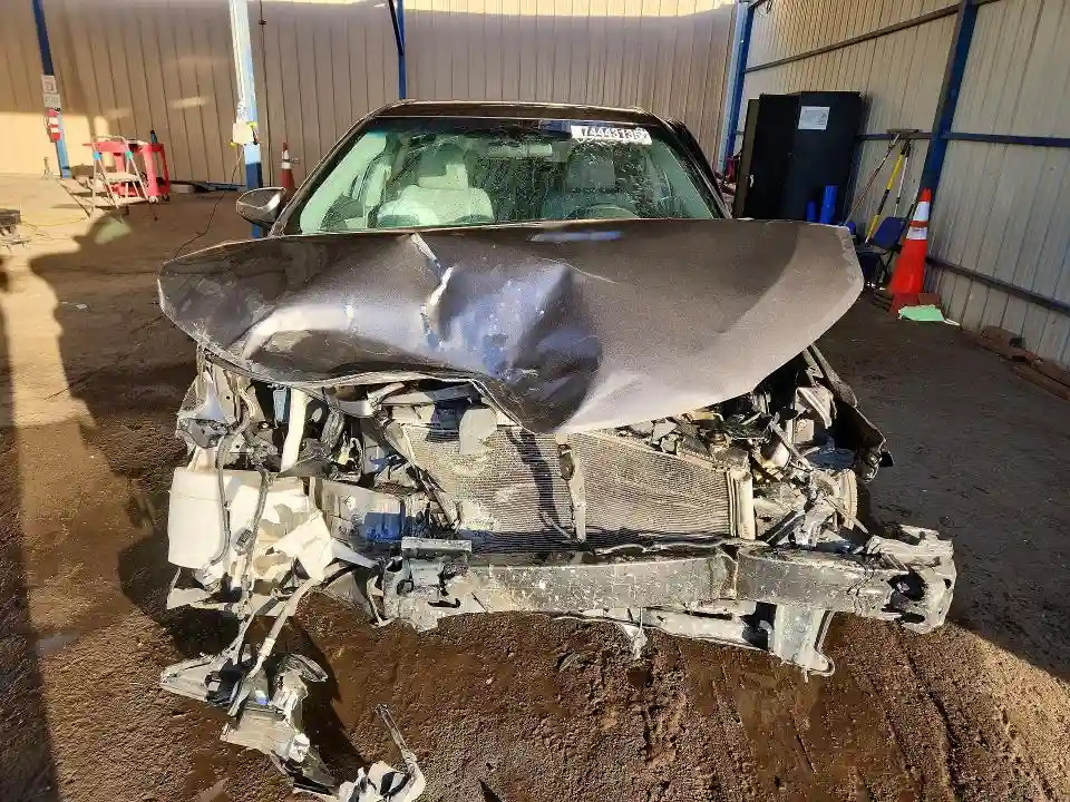 4T1BF1FK5FU104261 2015 TOYOTA CAMRY-4