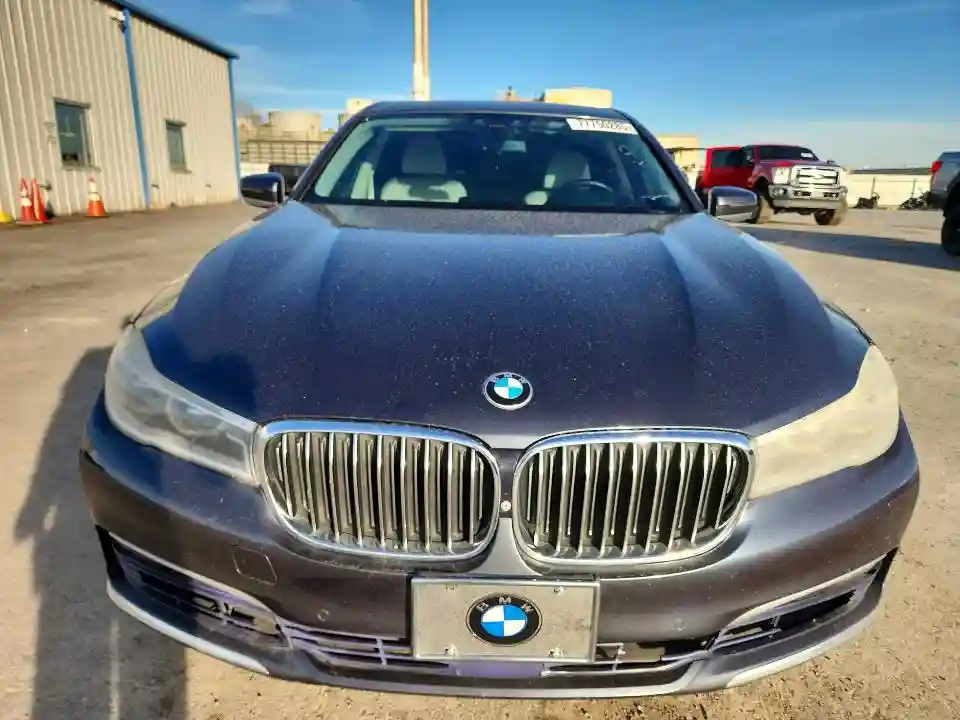 WBA7F0C51GGL99651 2016 BMW 7 SERIES-4