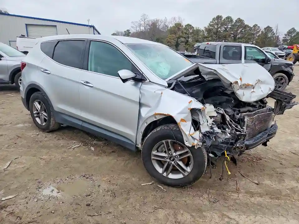 5XYZTDLB3JG566944 2018 HYUNDAI SANTA FE-3