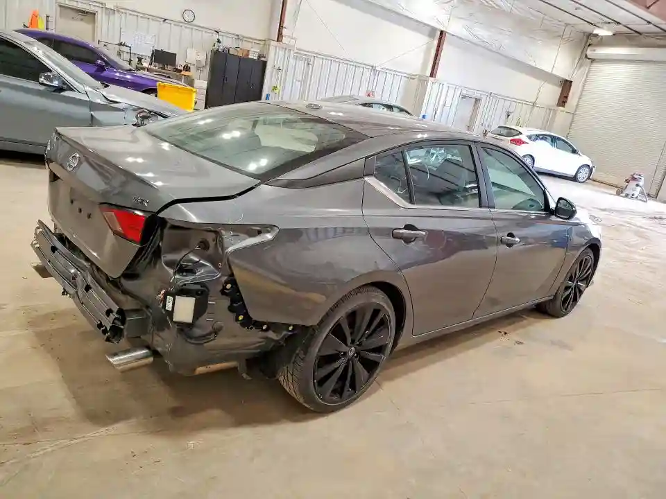 1N4BL4CV8LN311090 2020 NISSAN ALTIMA-2