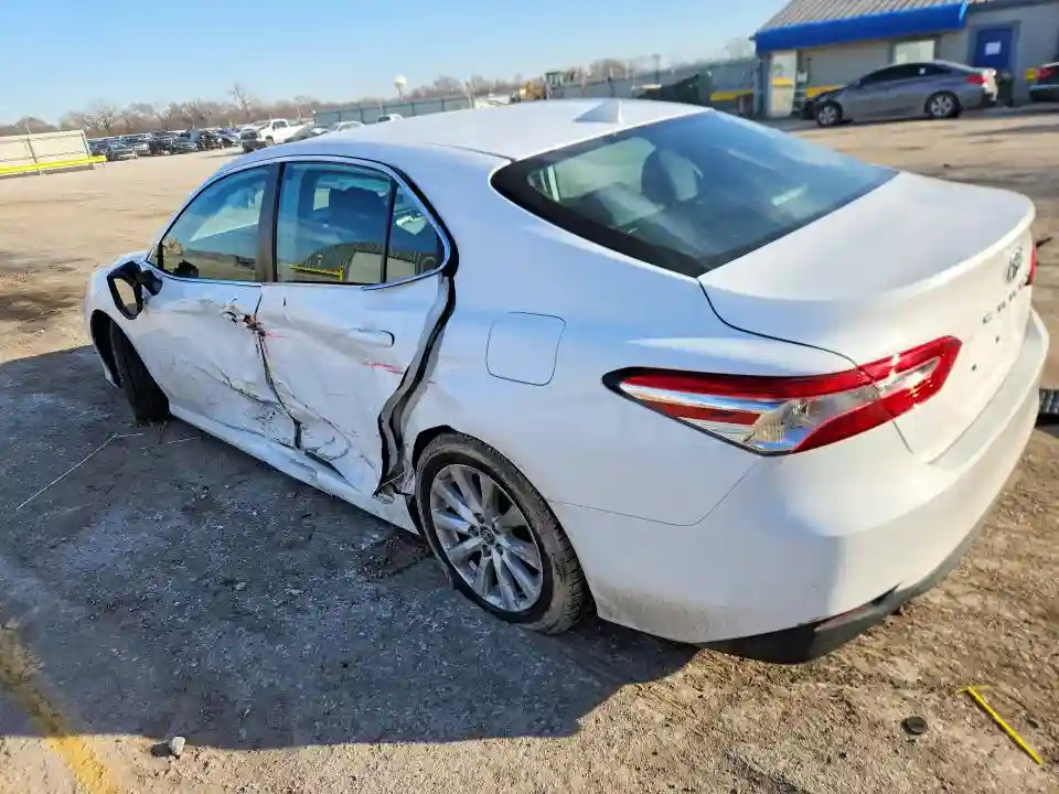4T1B11HK3KU700619 2019 TOYOTA CAMRY-1