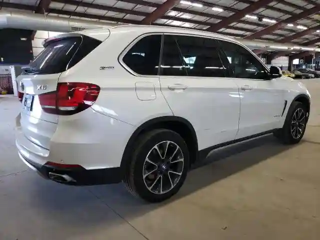 5UXKT0C58J0W02118 2018 BMW X5-2